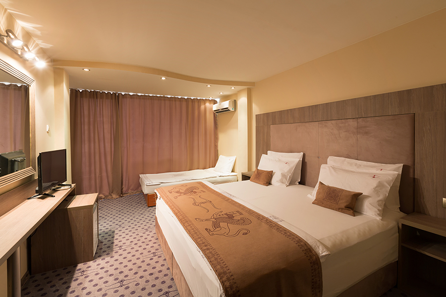 Triple room